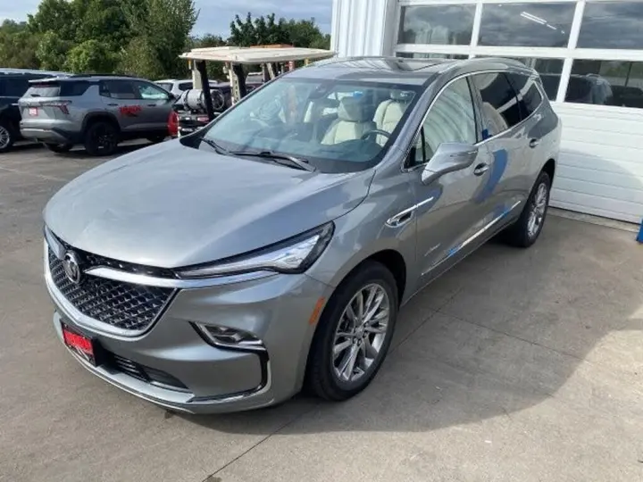 Buick Enclave 2023 4x4 Avenir 4dr Crossover