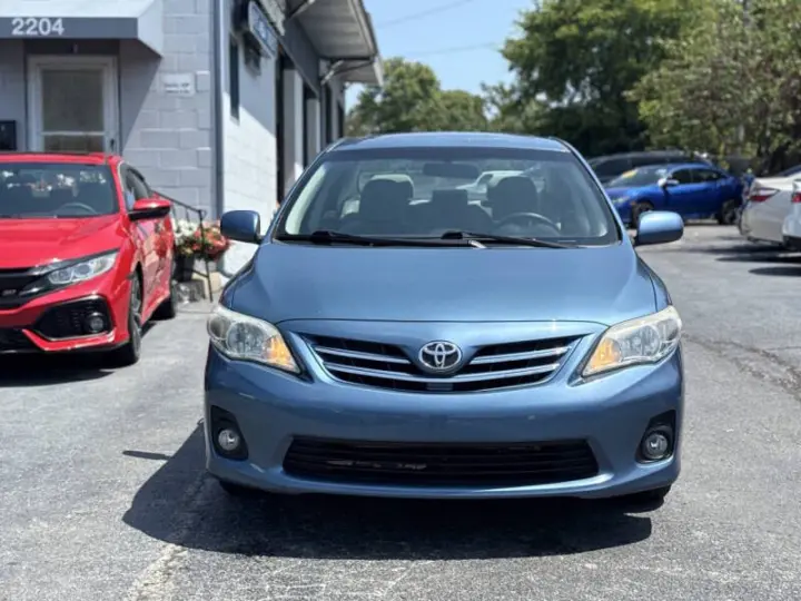 2013 Toyota corolla