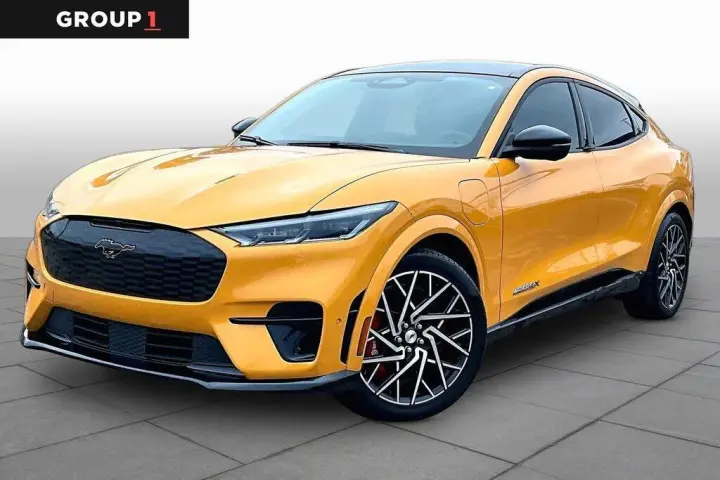 Ford Mustang Mach-E 2023 AWD GT SUV de 4 puertas