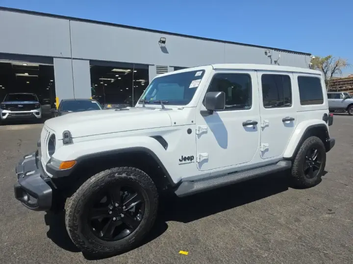 Jeep Wrangler 2023 4x4 Sahara 4dr SUV