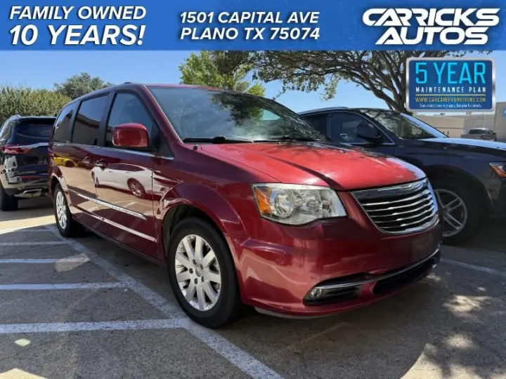 2016 Chrysler Town & Country Touring
