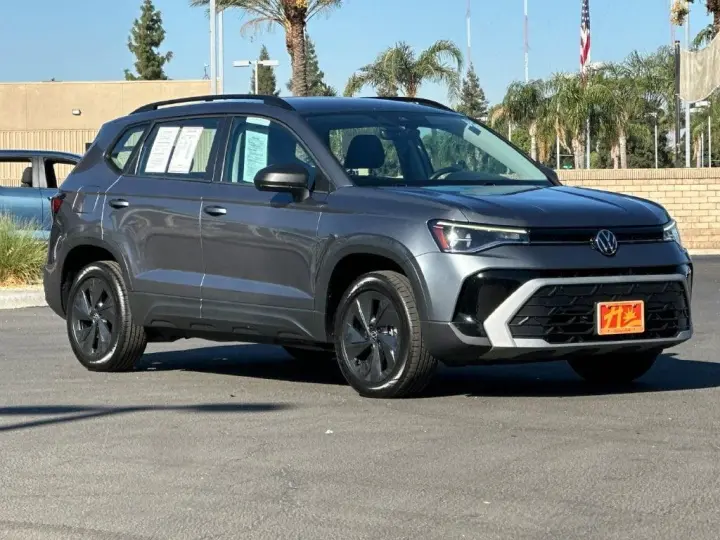 Volkswagen Taos 2025 S 4dr SUV