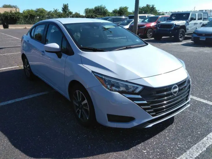 Nissan Versa 2025 SV 4dr Sedan