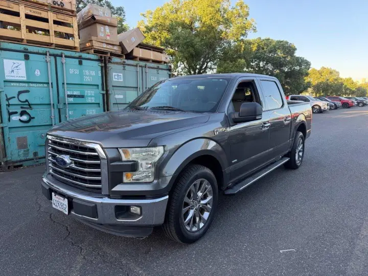 Ford F-150 2015 4x2 XLT 4dr SuperCrew 5.5 ft. SB