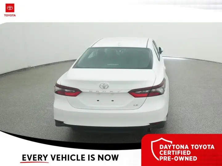 Toyota Camry 2024 LE 4dr Sedán