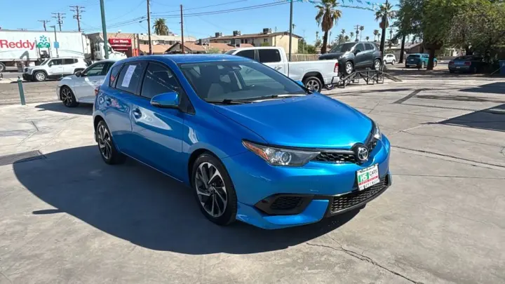 2017 Toyota COROLLA IM
