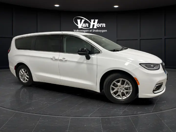 2024 Chrysler Pacifica