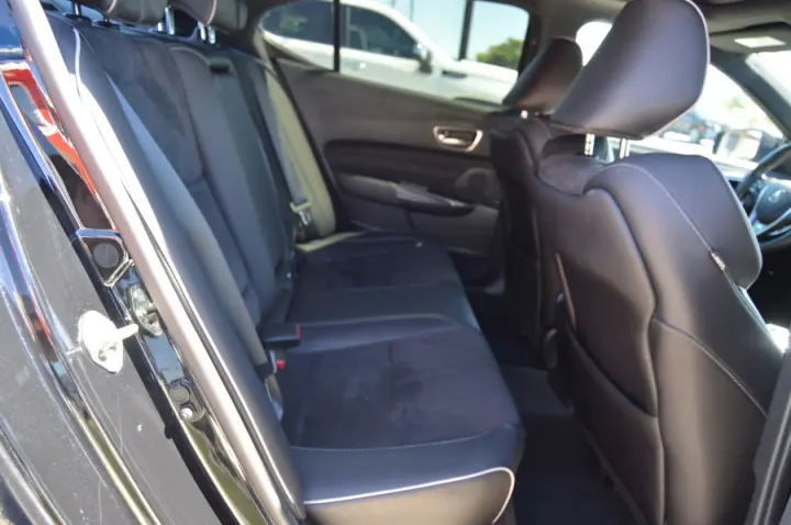 2018 Acura TLX 3.5L FWD w/A-SPEC Pkg
