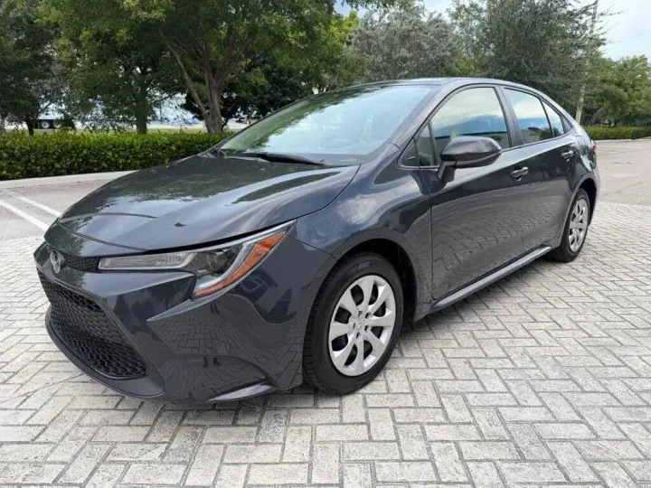 Toyota Corolla 2026 LE 4dr Sedán