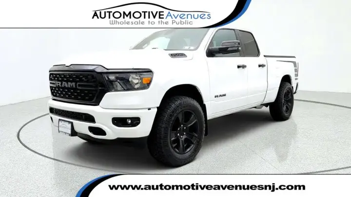 Ram 1500 2023 4x4 Big Horn 4p Cubierta Cuádruple 6.4 pies SB Camión pickup