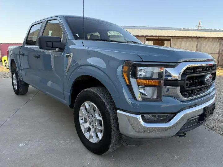 Ford F-150 2023 4x4 XL 4dr SuperCrew 5.5 ft. SB