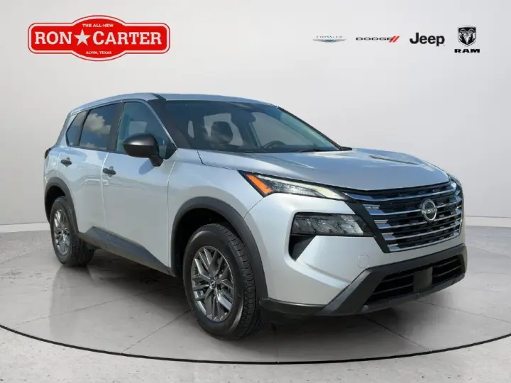 Nissan Rogue 2024 S crossover SUV de 4 puertas