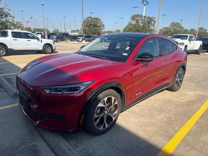 Ford Mustang Mach-E 2023 Premium 4dr SUV