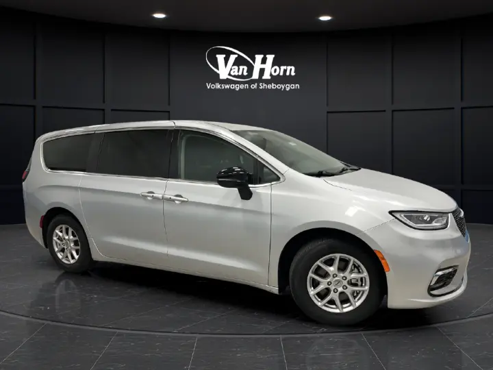 2024 Chrysler Pacifica