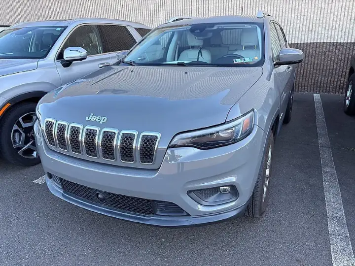 Jeep Cherokee 2021 4x4 Latitude Lux 4dr SUV