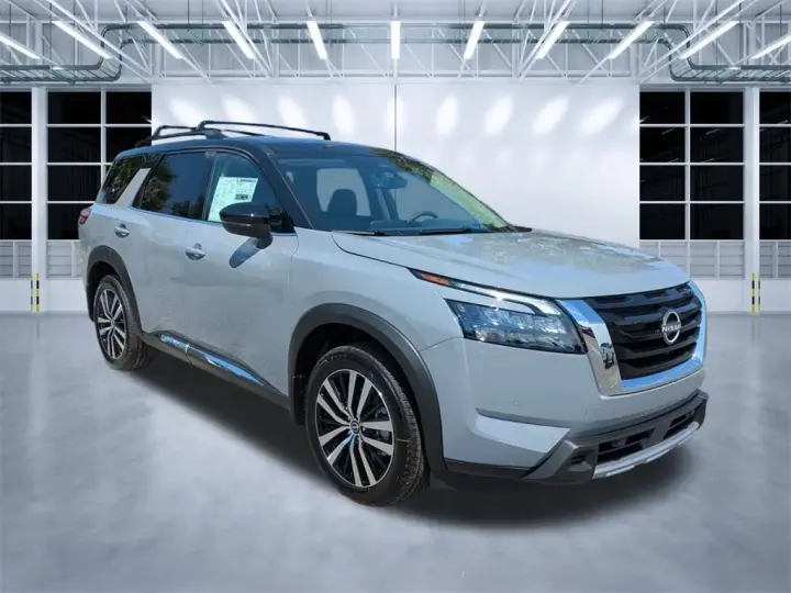 Nissan Pathfinder 2025 Platinum SUV 4 puertas