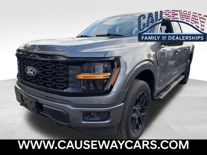 Ford F-150 2024 4x4 STX 4 puertas SuperCrew 5.5 pies. SB