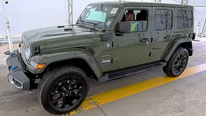 Jeep Wrangler 2024 4x4 Sahara 4xe 4dr SUV