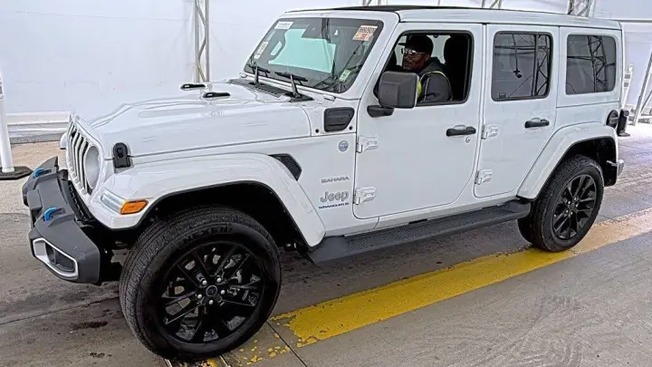 Jeep Wrangler 2024 4x4 Sahara 4xe 4dr SUV