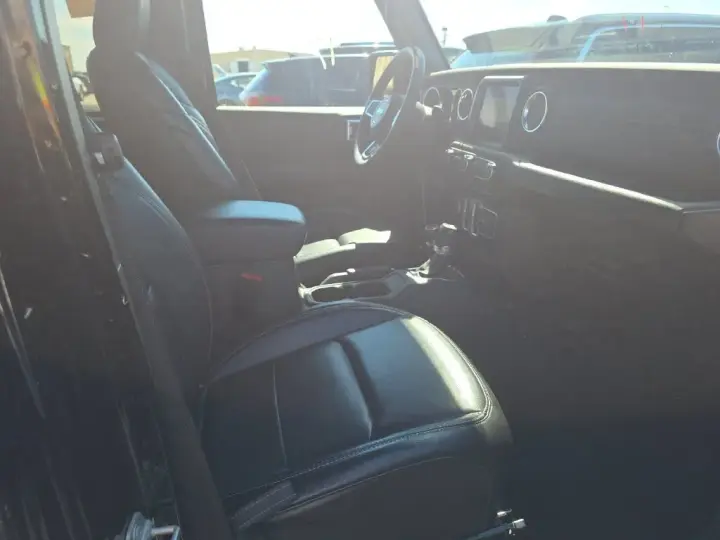 Jeep Wrangler 2023 4x4 High Altitude 4xe 4dr SUV