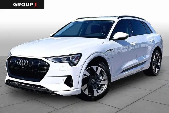 Audi e-tron 2021 AWD quattro Premium 4dr SUV