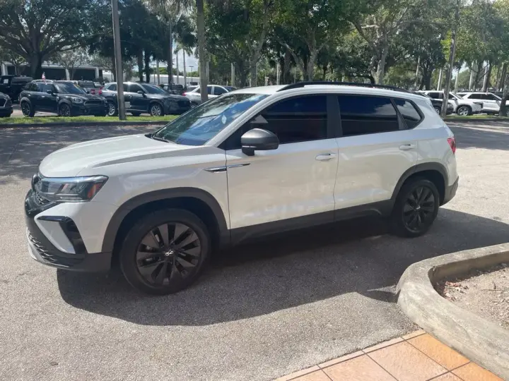 Volkswagen Taos 2023 S 4 SUV