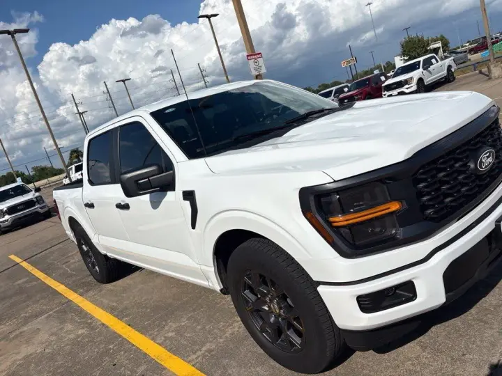 Ford F-150 2026 4x2 STX 4dr SuperCrew 5.5 ft. SB