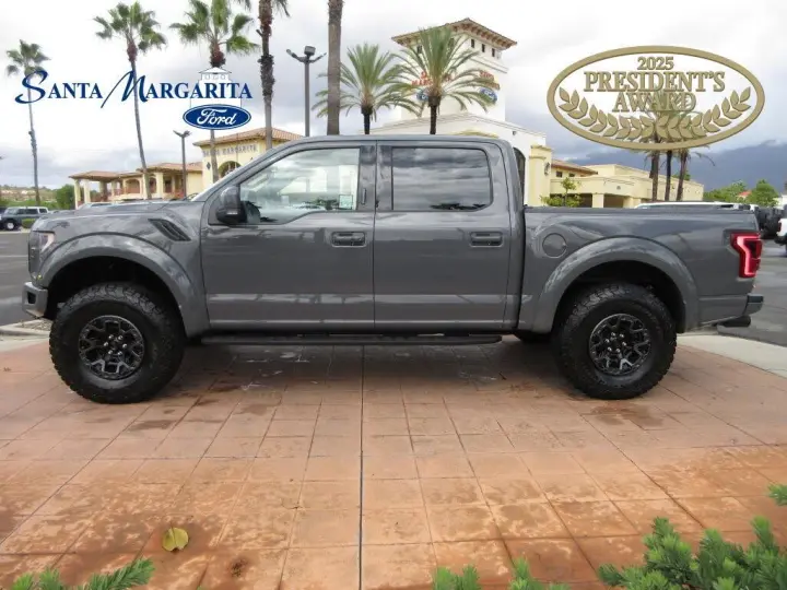Ford F-150 2020 4x4 Raptor 4dr SuperCrew 5.5 ft. SB