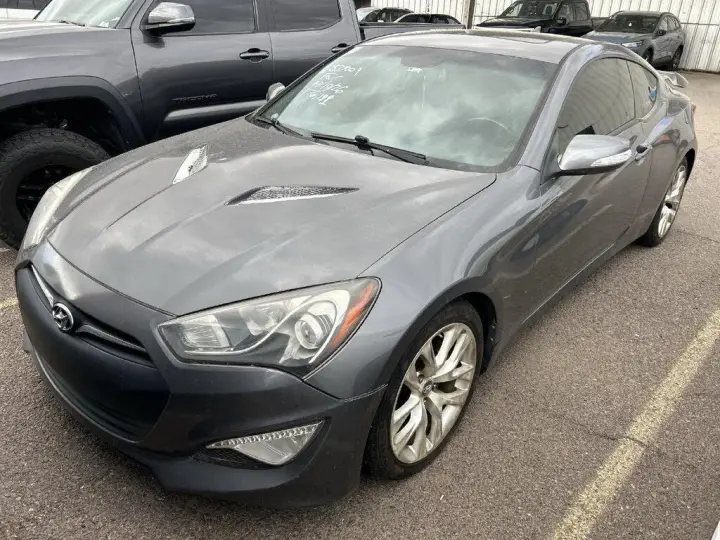 Hyundai Genesis Coupe 2014 3.8 Grand Touring 2dr Coupe