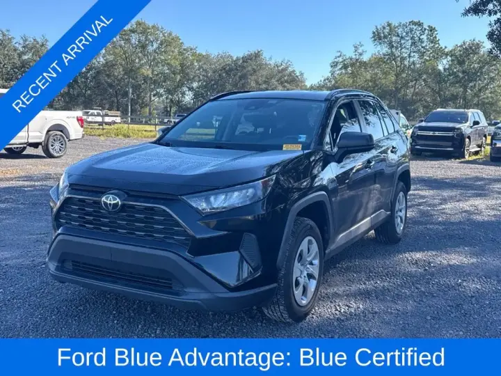 Toyota RAV4 2021 LE 4dr SUV
