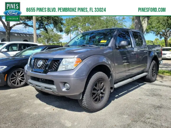 Nissan Frontier 2021 4x2 SV 4dr Crew Cab 5 ft. SB