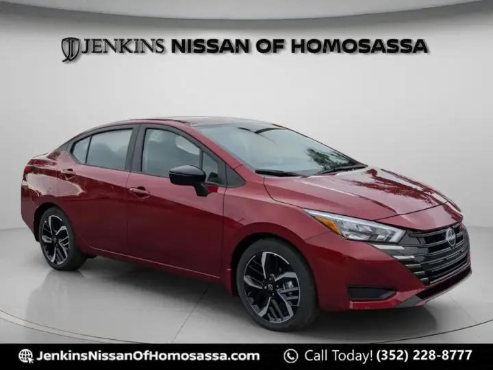Nissan Versa 2025 SR 4dr Sedán