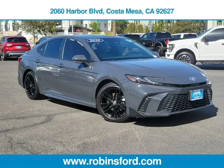 Toyota Camry 2026 SE Sedán de 4 puertas
