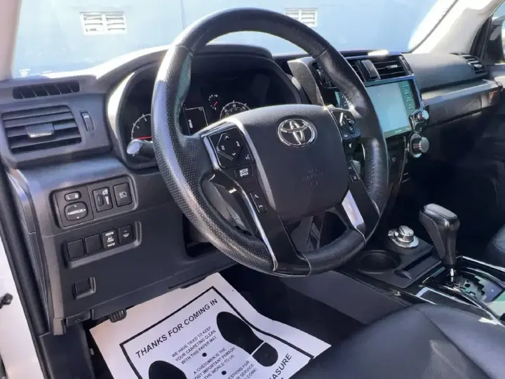 Toyota 4Runner 2023 4x4 Edición Especial 40º Aniversario 4dr SUV