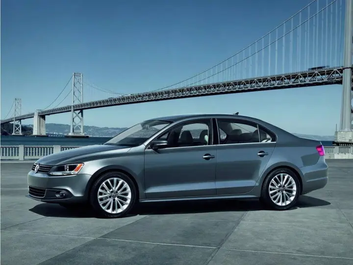 Volkswagen Jetta 2014 S 4dr Sedán 6A