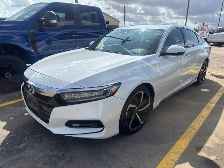 Honda Accord 2018 Touring 4dr Sedán (1.5T I4)
