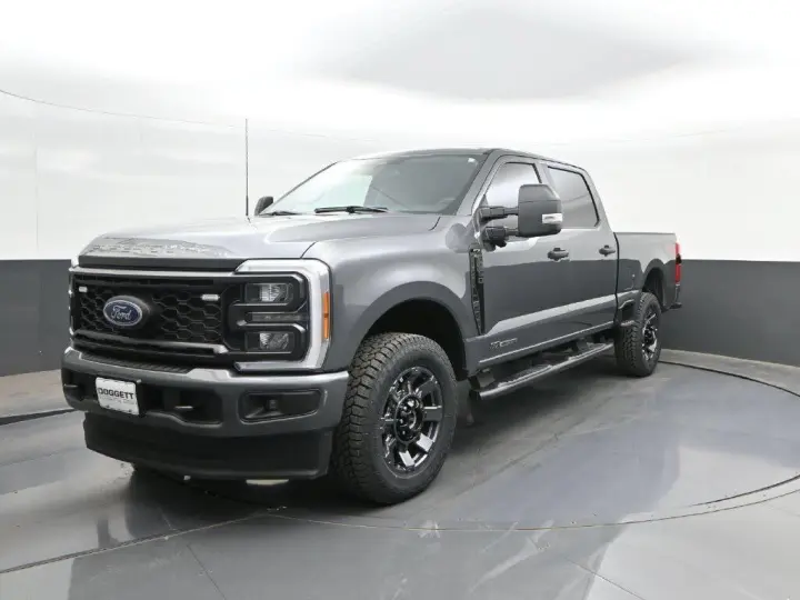 Ford F-250 Super Duty 2023 4x4 XL 4dr Crew Cab 6.8 ft. SB Pickup