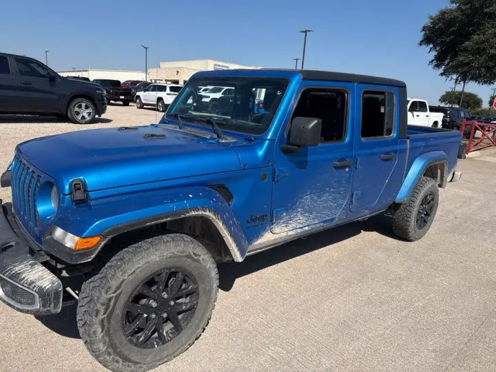 Jeep Gladiator 2023 4x4 Deportivo 4dr Cabina de tripulantes 5.0 ft. SB