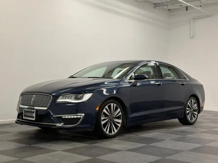 Sedán de 4 puertas Lincoln MKZ 2017 Select