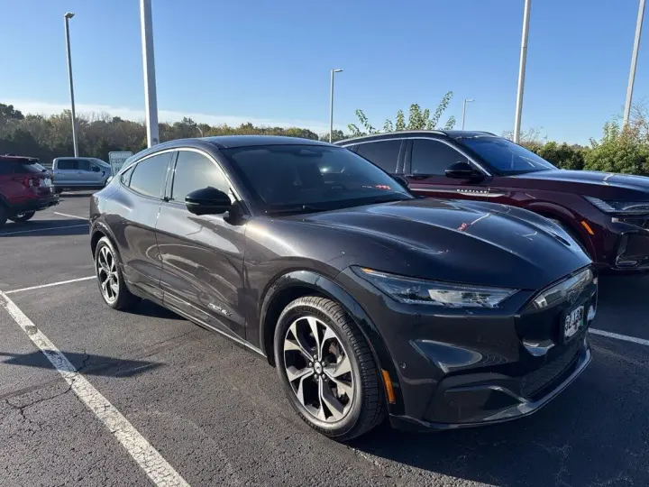 Ford Mustang Mach-E 2022 AWD Premium 4dr SUV