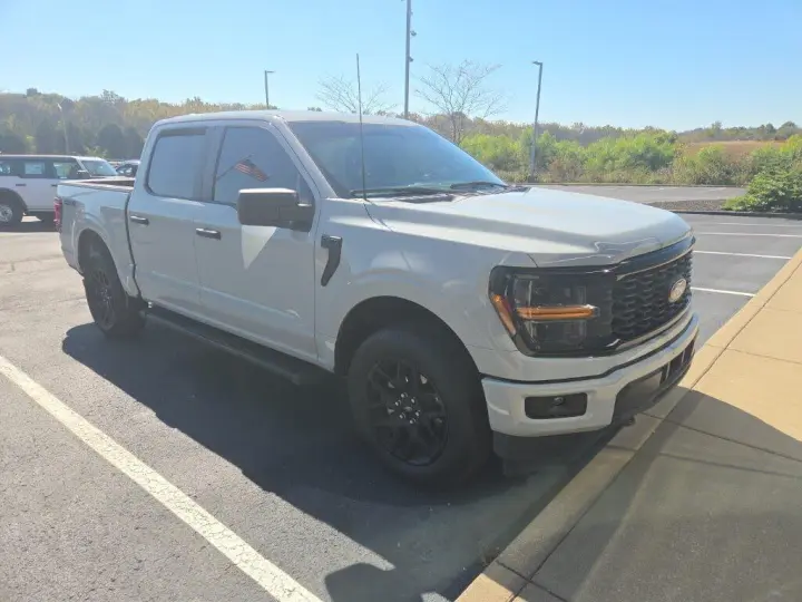 Ford F-150 2024 4x4 STX 4dr SuperCrew 5.5 ft. SB