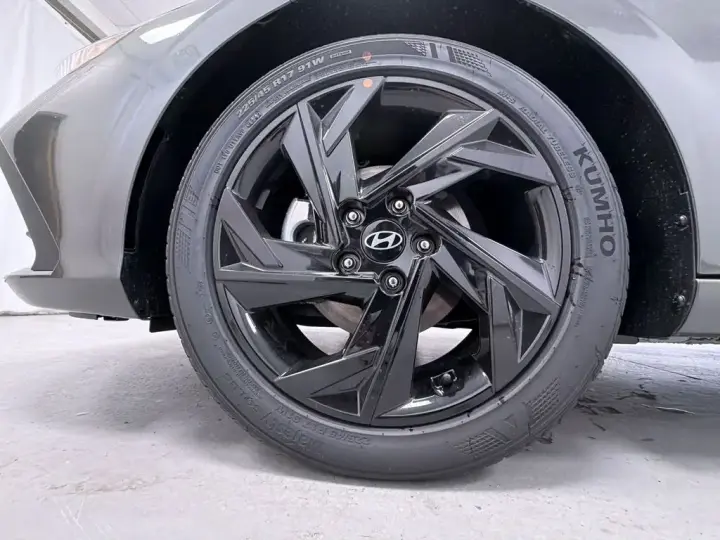 Hyundai ELANTRA 2026 SEL Sport 4dr Sedán