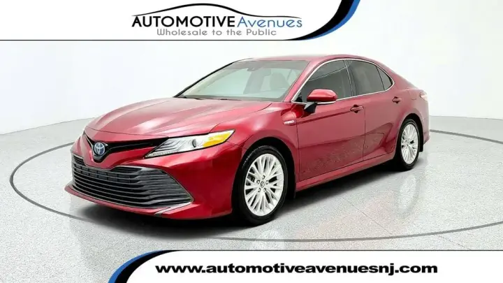 Toyota Camry Hybrid 2019 SE 4dr Sedán
