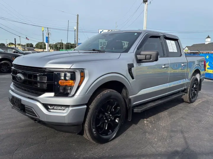 Ford F-150 2023 4x4 XLT 4dr SuperCrew 5.5 ft. SB