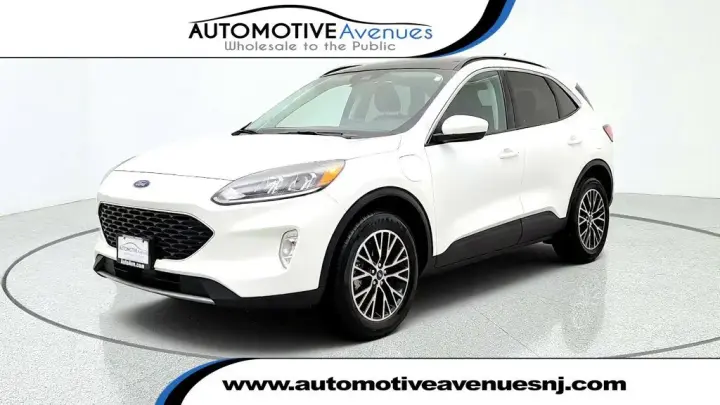 Ford Escape Híbrido Enchufable 2022 SEL SUV 4 puertas