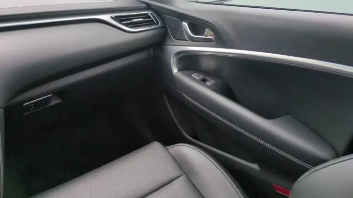 Genesis G70 2026 2.5T Standard 4dr Sedán