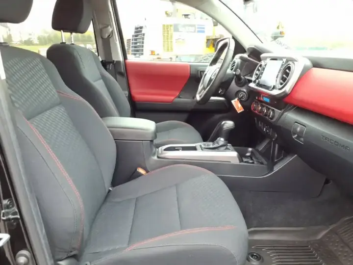 Toyota Tacoma 2022 4x4 SR V6 4dr Double Cab 5.0 ft SB