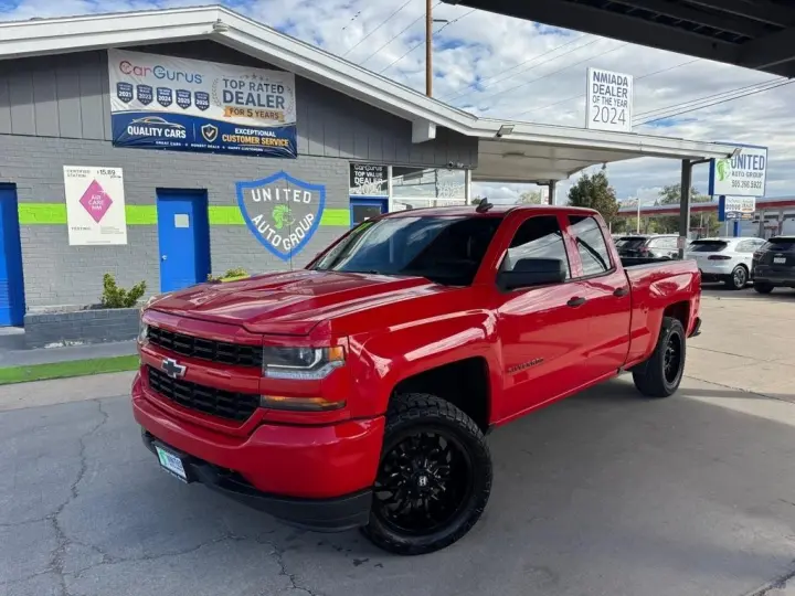 2017 Chevrolet Silverado 1500 4WD Double Cab 143.5" Custom