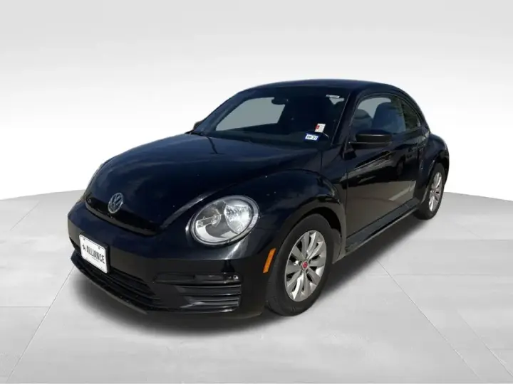 Volkswagen Beetle 2018 2.0T S con Estilo y Comodidad 2dr Coupe