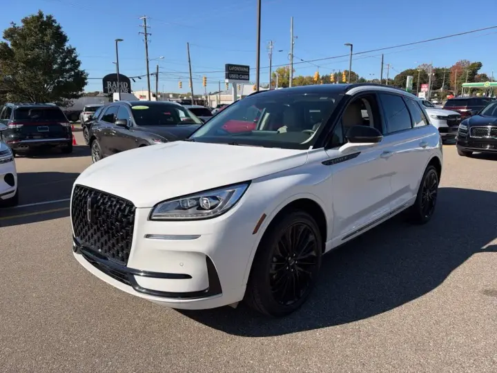Lincoln Corsair 2023 AWD Reserve 4dr SUV